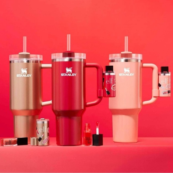 Stanley Cup Lip Gloss Holder ( e.l.f. Tumbler Lip Oil Holder - Coral Fixation) - Picture 8 of 9